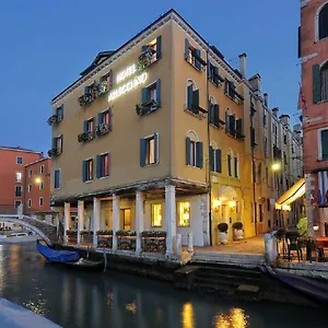 Arlecchino *** Venedig